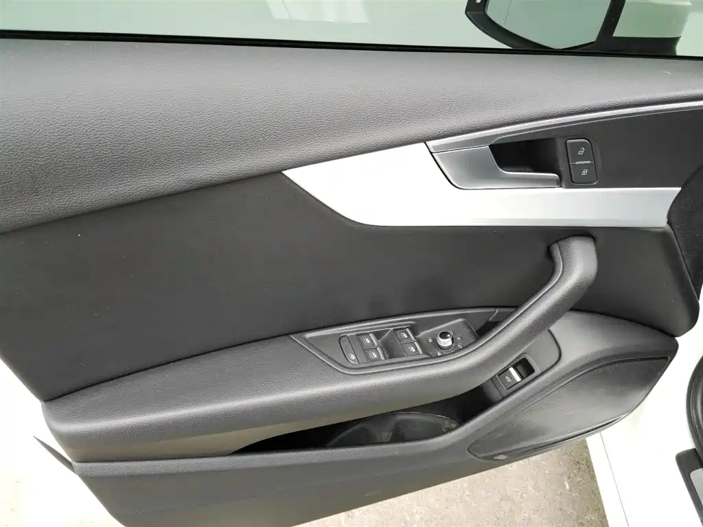 Audi A4L 2020 40 TFSI luxury and dynamic model купить на сайте DeffCars