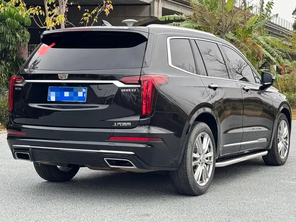 Cadillac XT6 2022 2.0T seven-seat two-wheel drive luxury model купить на сайте DeffCars