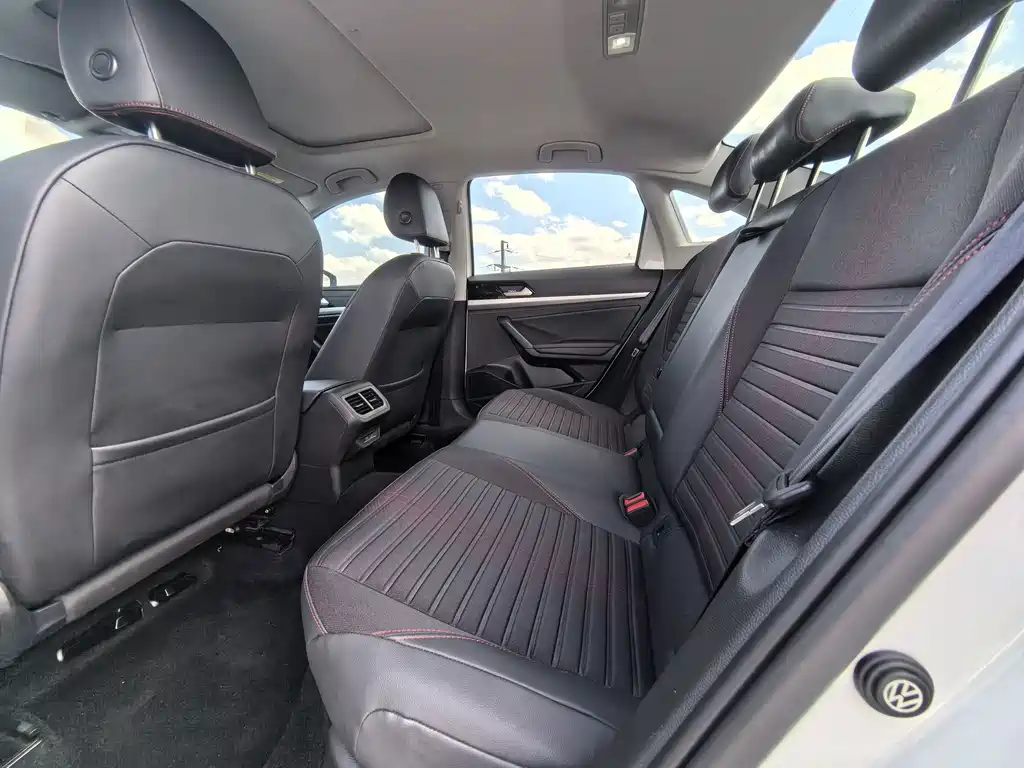 Lavida 2023 280TSI DSG Starry Sky Full Edition купить на сайте DeffCars
