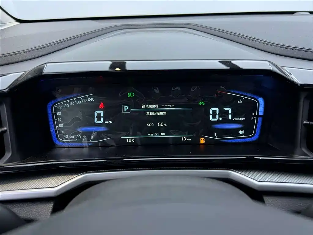 Kustu 2024 270TGDi LUX Premium Edition купить на сайте DeffCars