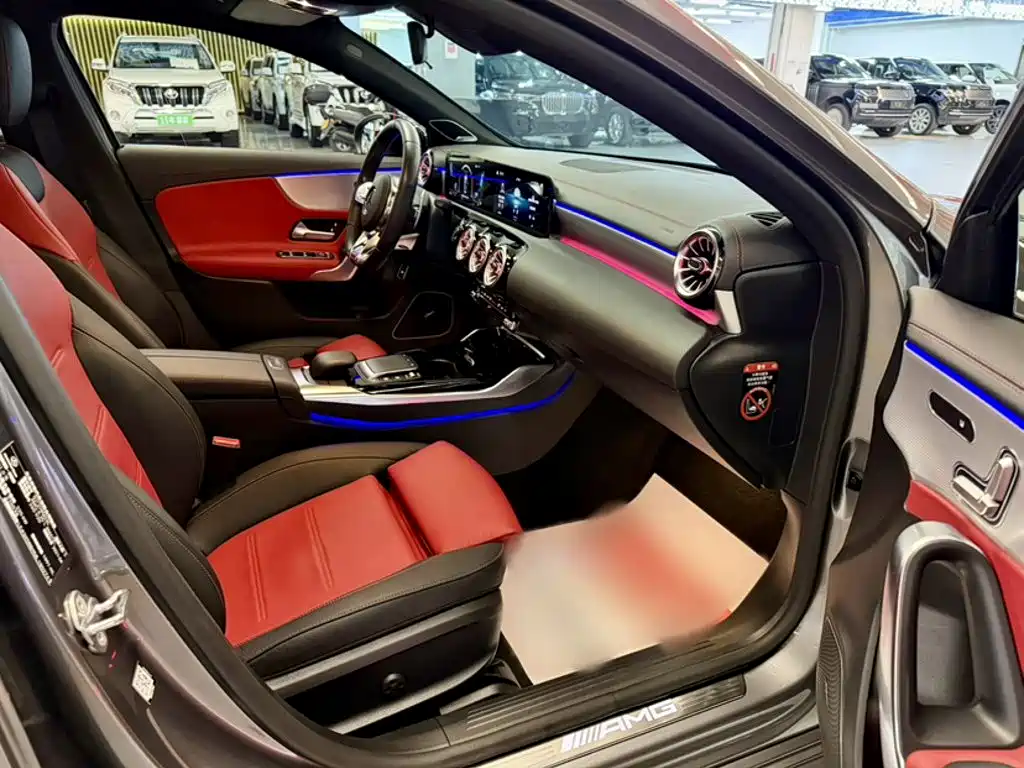 Mercedes-Benz A-Class AMG 2020 AMG A 35 L 4MATIC купить на сайте DeffCars