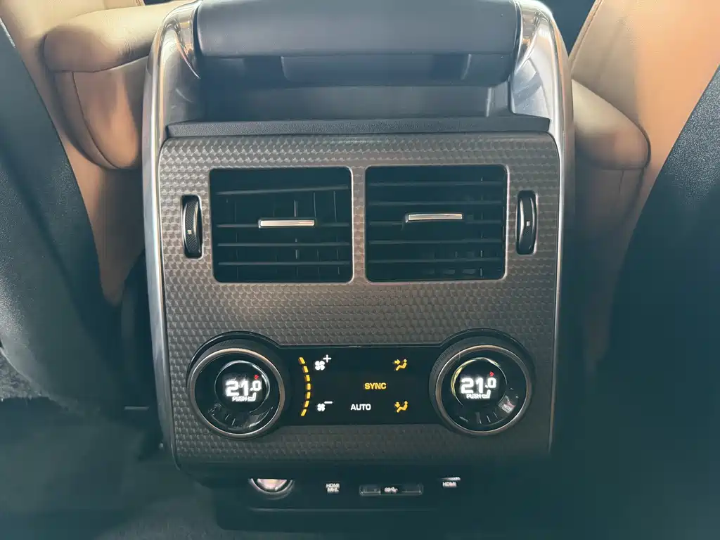 Range Rover Sport 2018 3.0 SC V6 HSE DYNAMIC купить на сайте DeffCars