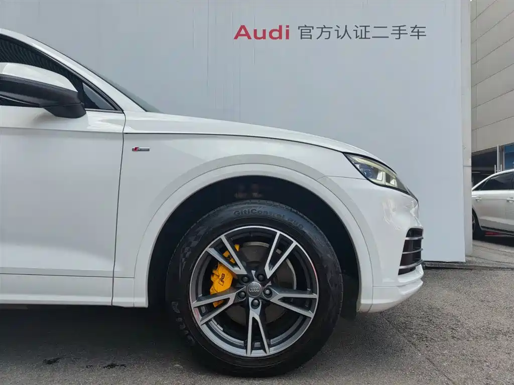 Audi Q5L 2018 40 TFSI enjoys fashionable style, National VI купить на сайте DeffCars
