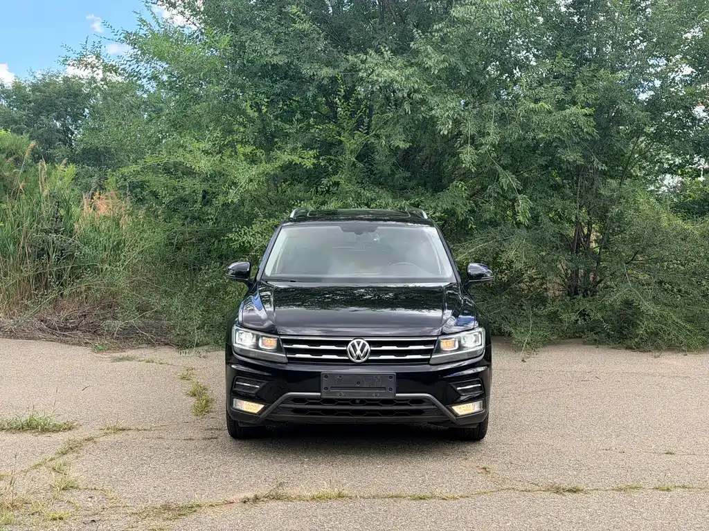 Tiguan L 2019 330TSI automatic two-wheel drive panoramic comfort version National VI купить на сайте DeffCars