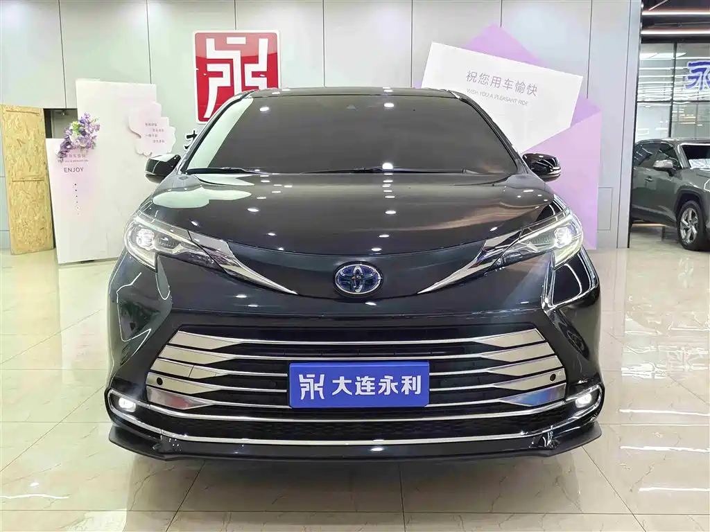 SIENNA 2023 2.5L Hybrid Comfort Edition купить на сайте DeffCars
