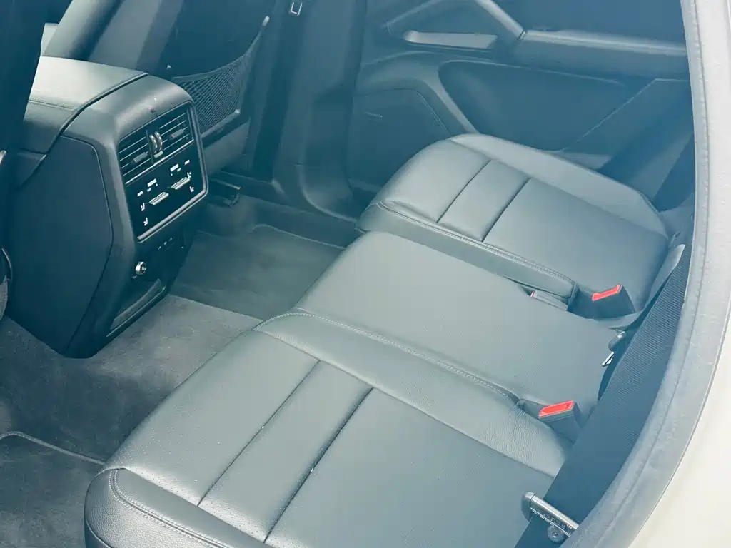 Cayenne 2024 Cayenne 3.0T купить на сайте DeffCars