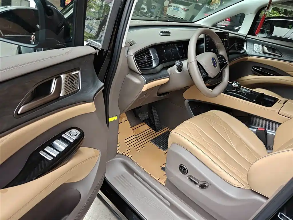 Denza D9 2022 DM-i 1040 Premium Type купить на сайте DeffCars
