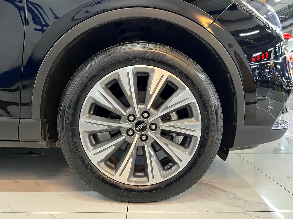 Adventurer 2022 2.0T Two-wheel drive Premium Edition купить на сайте DeffCars