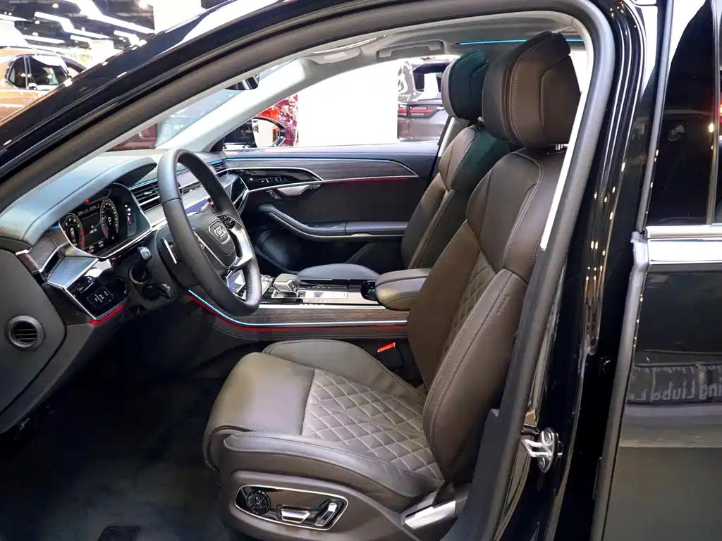Audi A8 2025 A8L 55 TFSI quattro flagship model купить на сайте DeffCars