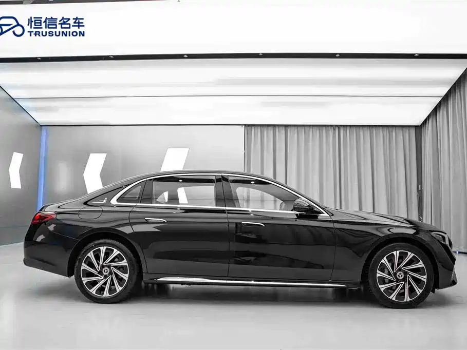 Mercedes-Benz E-Class 2024 E 300 L Luxury Model купить на сайте DeffCars