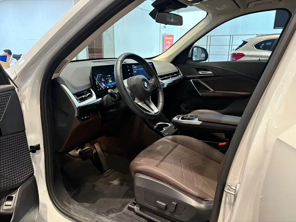 BMW X1 2023 sDrive20Li X Design Package купить на сайте DeffCars