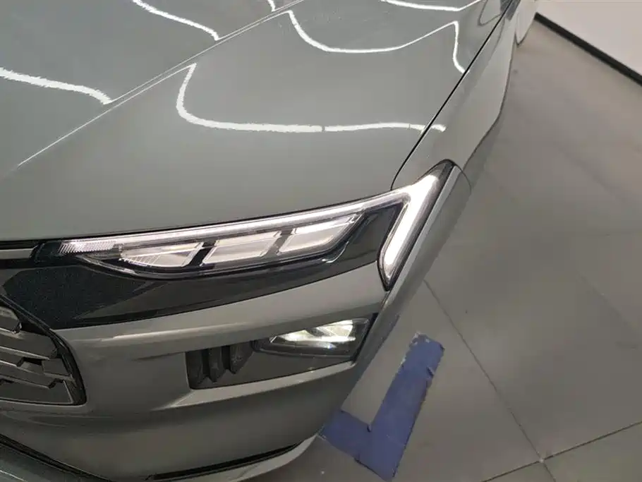 Mondeo 2023 EcoBoost 245 Luxury купить на сайте DeffCars
