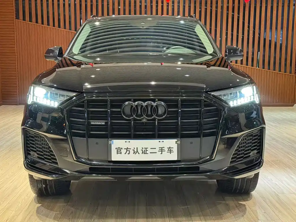 Audi Q7 2020 55 TFSI quattro Black Knight Exclusive Edition купить на сайте DeffCars