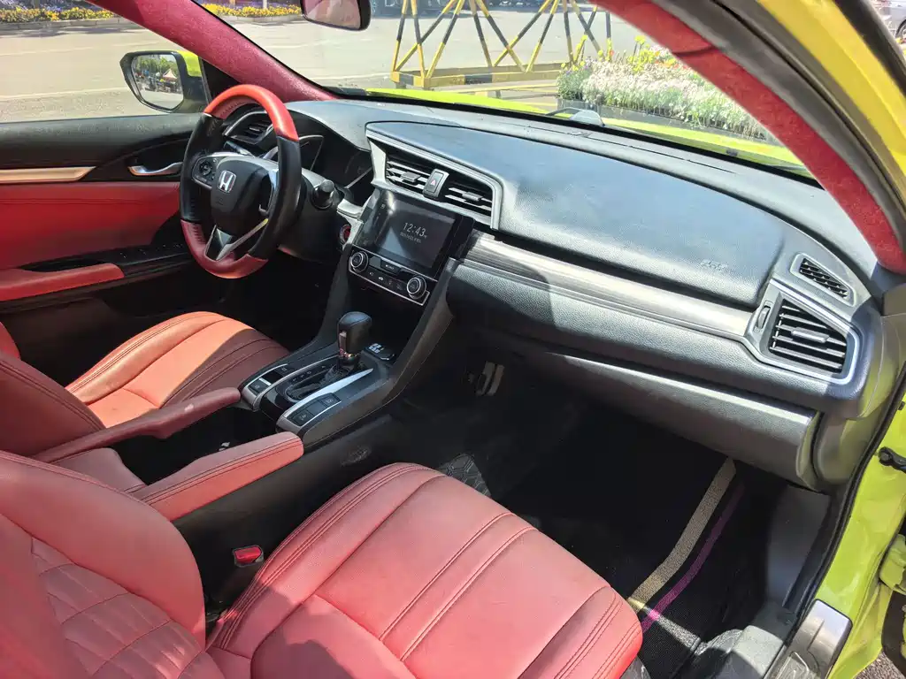 Civic 2019 220TURBO CVT Dynamic Edition National V купить на сайте DeffCars