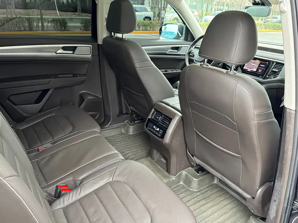 Touron 2020 facelift 380TSI four-wheel drive luxury version купить на сайте DeffCars