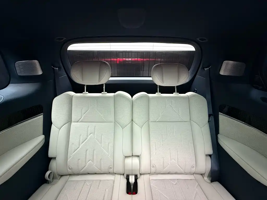 Jikrypton 009 2024 six-seat executive version four-wheel drive 108kWh купить на сайте DeffCars