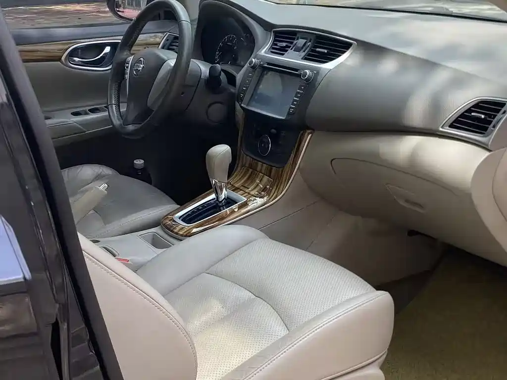 Sylphy 2014 1.6XV CVT Exclusive Edition купить на сайте DeffCars