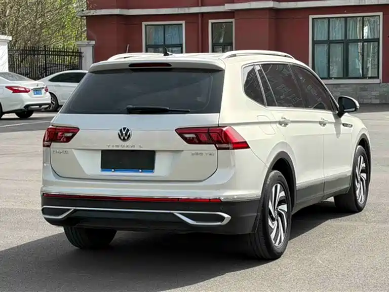 Tiguan L 2022 330TSI automatic two-wheel drive smart version купить на сайте DeffCars