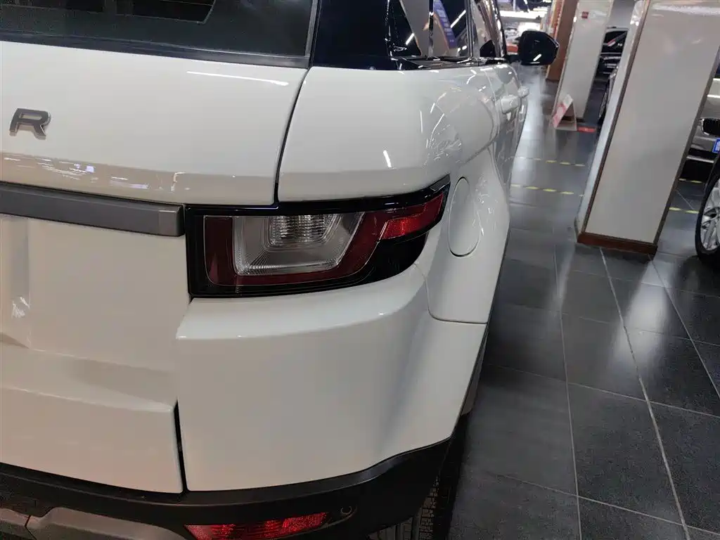 Range Rover Evoque 2017 2.0T SE Zhiyao Edition купить на сайте DeffCars