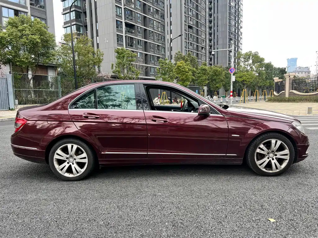 Mercedes-Benz C-Class 2010 C 200K Fashion Model купить на сайте DeffCars