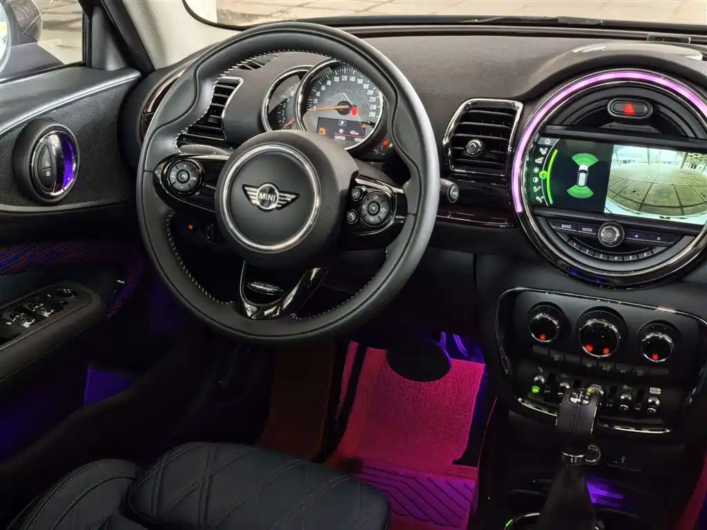 MINI CLUBMAN 2018 1.5T COOPER Artist купить на сайте DeffCars