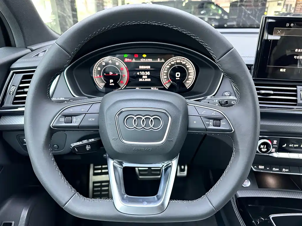 Audi Q5L 2024 40 TFSI luxury and dynamic model купить на сайте DeffCars