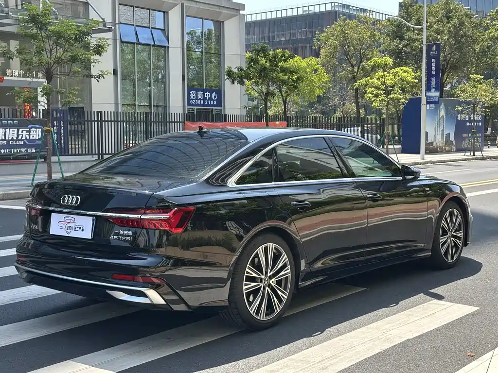Audi A6L 2024 45 TFSI Premium Dynamic Model купить на сайте DeffCars