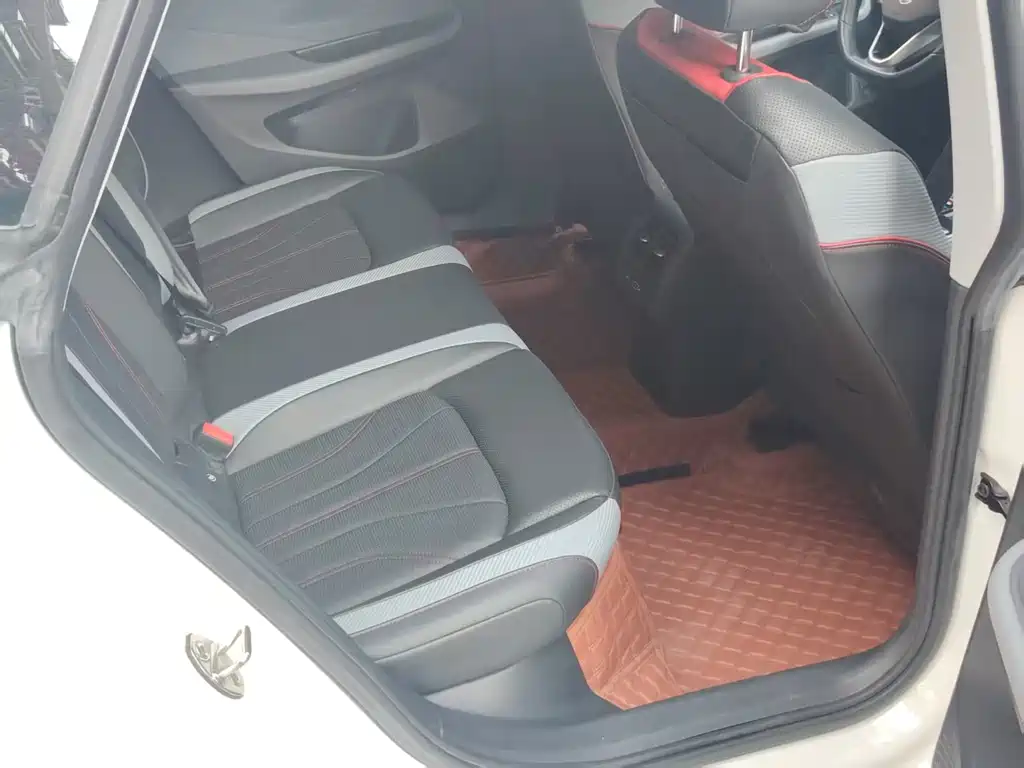 Lingdu 2023 Lingdu L 280TSI DSG Hot Edition купить на сайте DeffCars