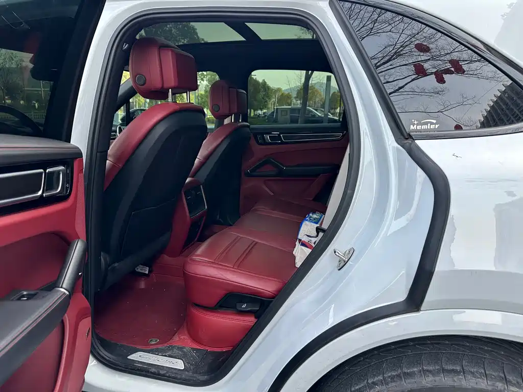Cayenne 2023 Cayenne 3.0T Platinum Edition купить на сайте DeffCars