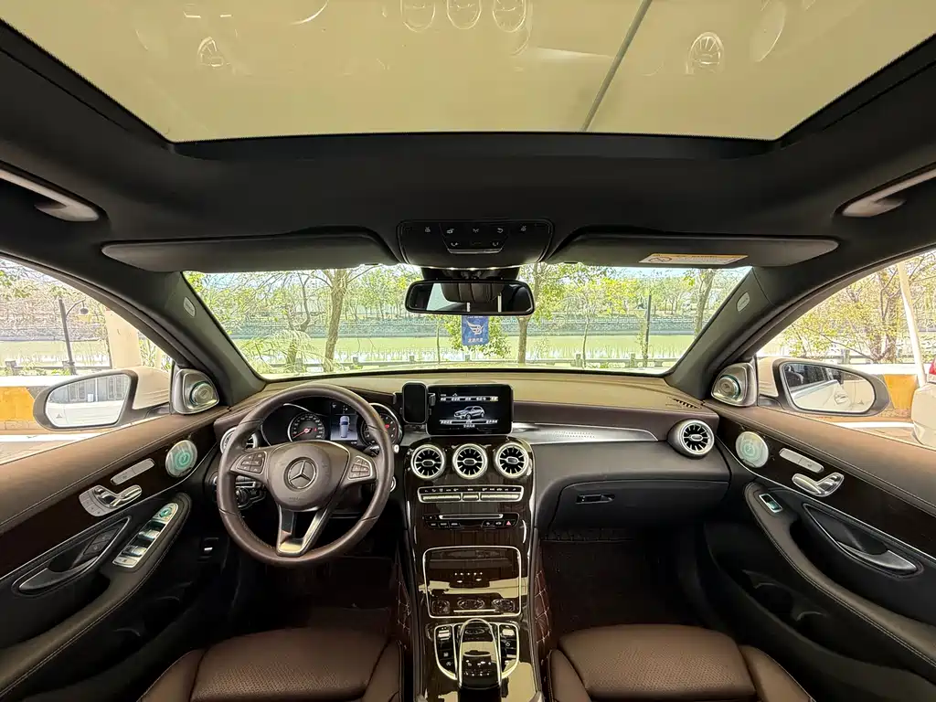 Mercedes-Benz GLC 2019 GLC 260 4MATIC luxury model купить на сайте DeffCars