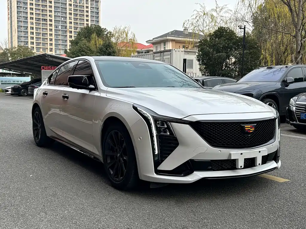Cadillac CT5 2024 28T Luxury Pro купить на сайте DeffCars