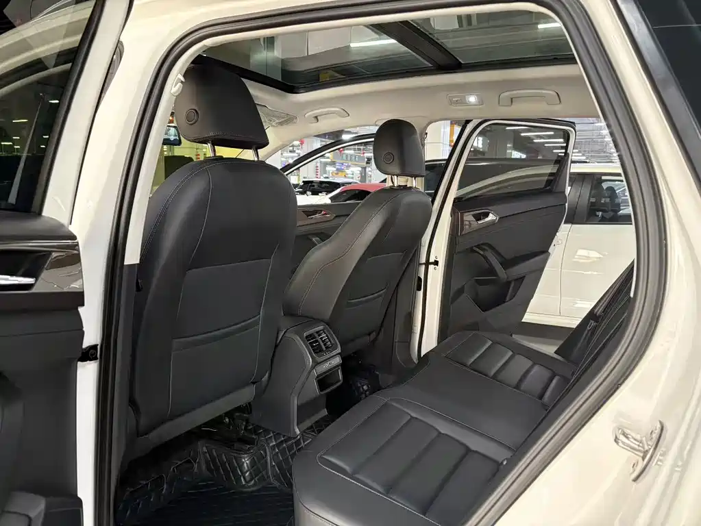 Tuyue 2022 280TSI two-wheel drive comfort version купить на сайте DeffCars