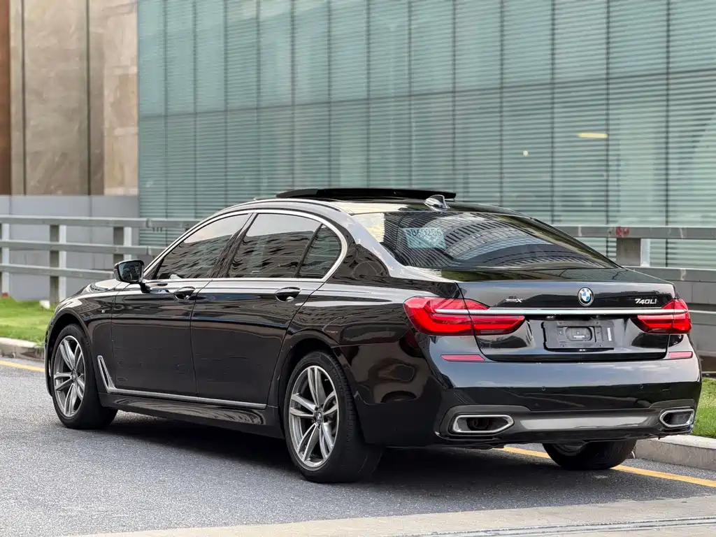 BMW 7 Series 2018 730Li Leading M Sports Package купить на сайте DeffCars