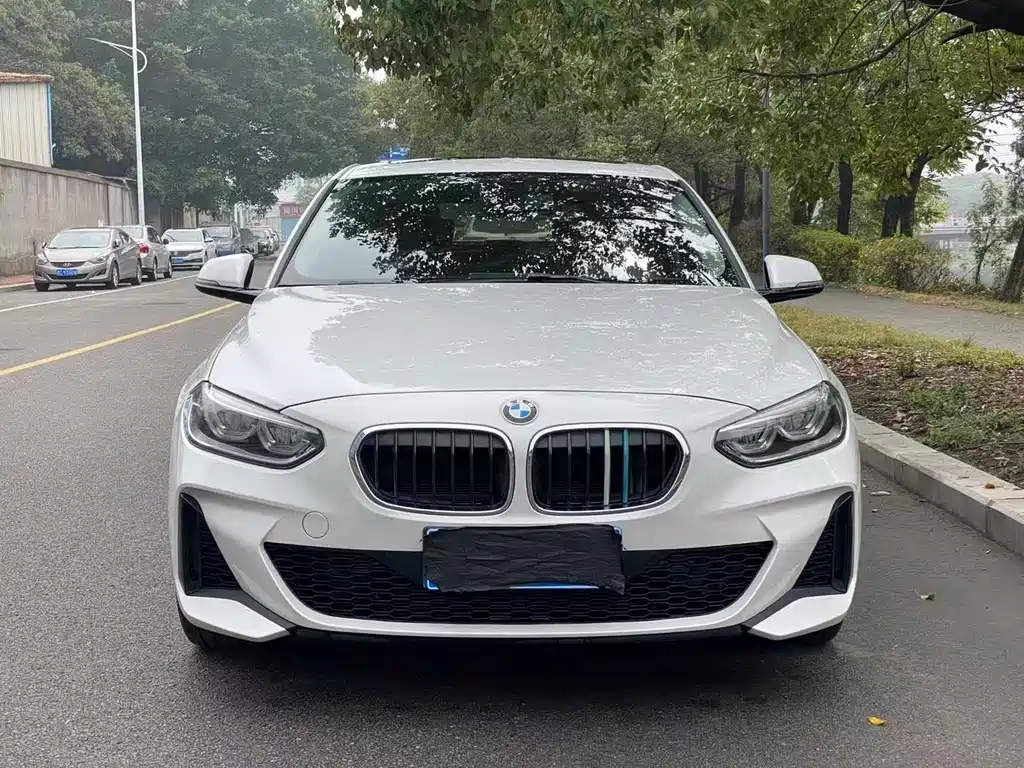 BMW 1 Series 2020 120i M Sports Package купить на сайте DeffCars