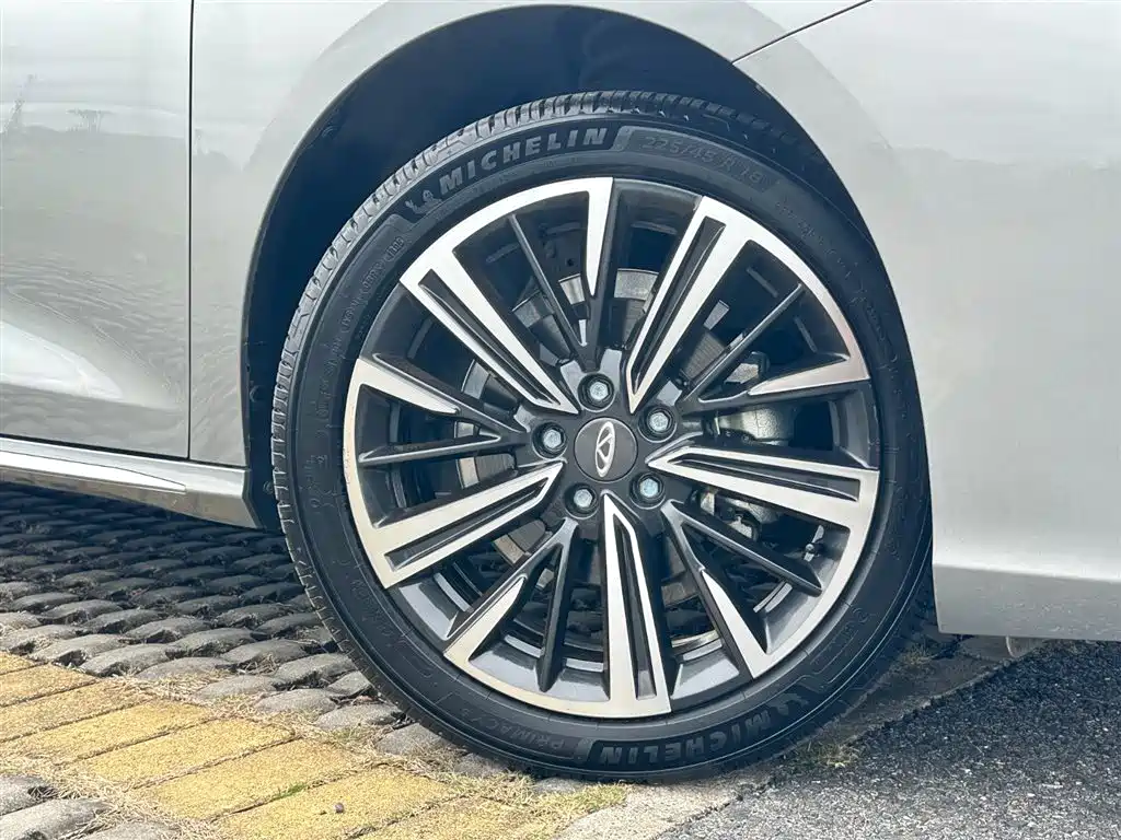 Arrizo 8 2022 model 1.6T DCT Yi купить на сайте DeffCars