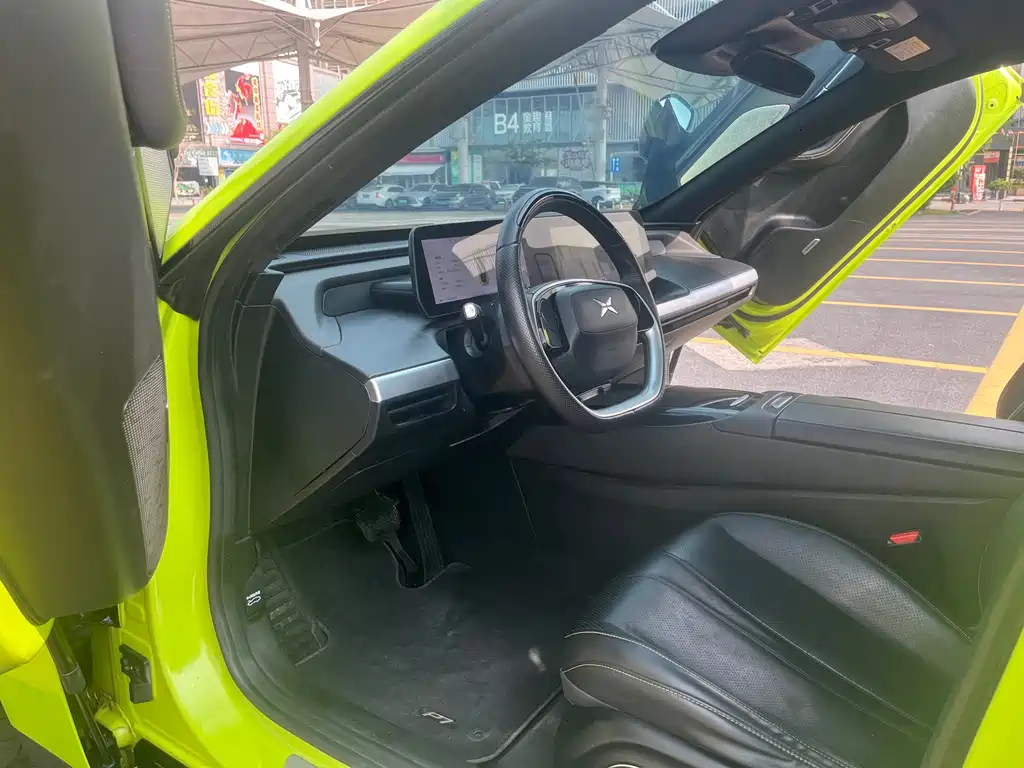 Xpeng P7 2021 562E Pengyi Performance Edition купить на сайте DeffCars