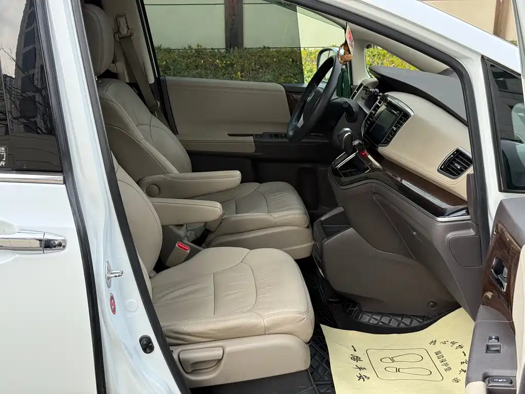 Odyssey 2015 facelift 2.4L luxury version купить на сайте DeffCars