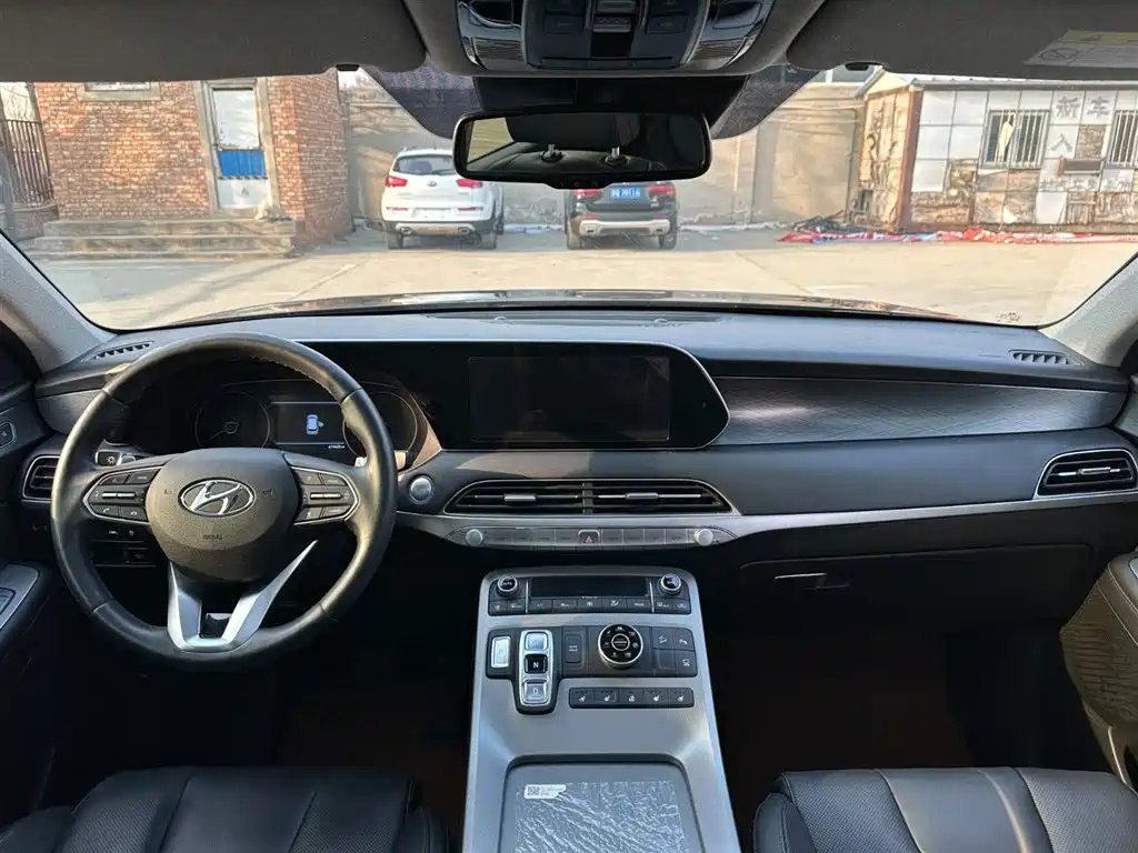Paristi 2021 3.5L automatic four-wheel drive GLS купить на сайте DeffCars