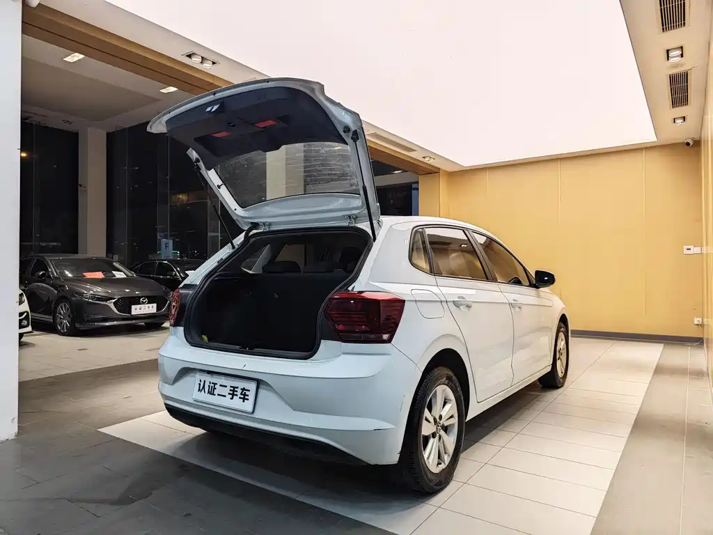 Polo 2023 facelift Plus 1.5L automatic indulgence version купить на сайте DeffCars