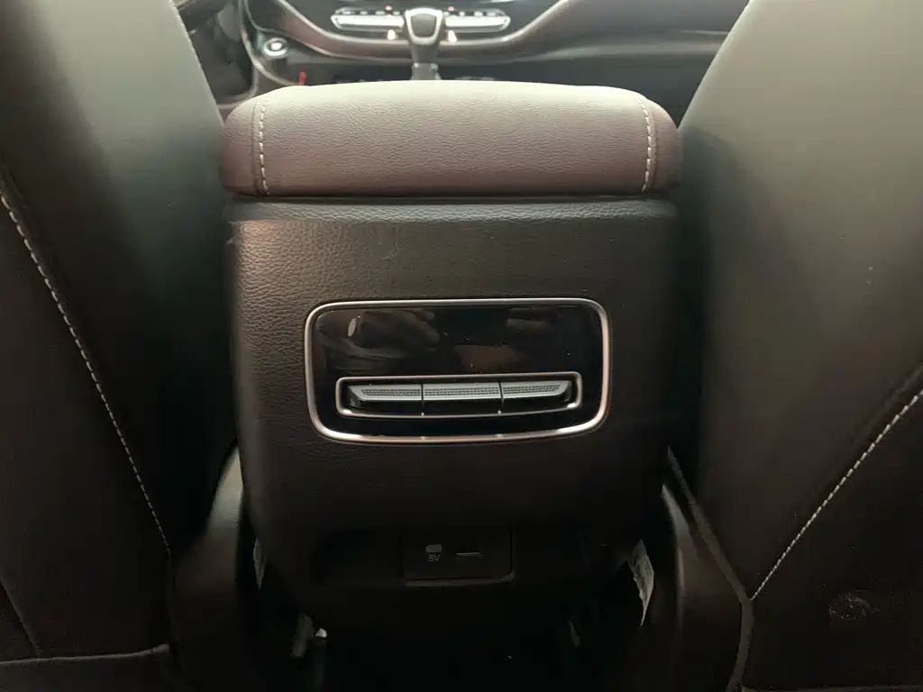Trumpchi M6 2021 PRO 270T DCT Deluxe Edition купить на сайте DeffCars