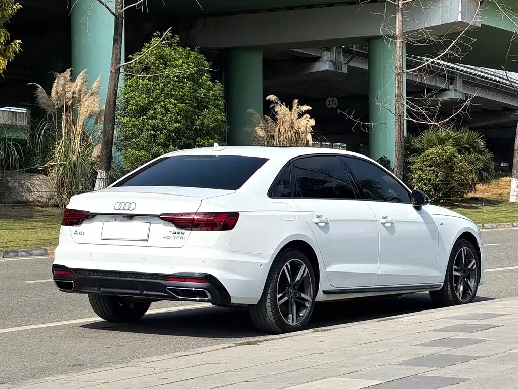 Audi A4L 2022 40 TFSI luxury and dynamic model купить на сайте DeffCars