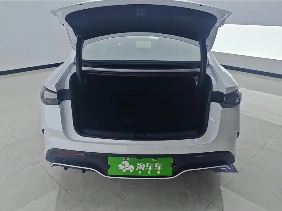 Seal 06 2025 DM-i smart driving version 80KM luxury model купить на сайте DeffCars