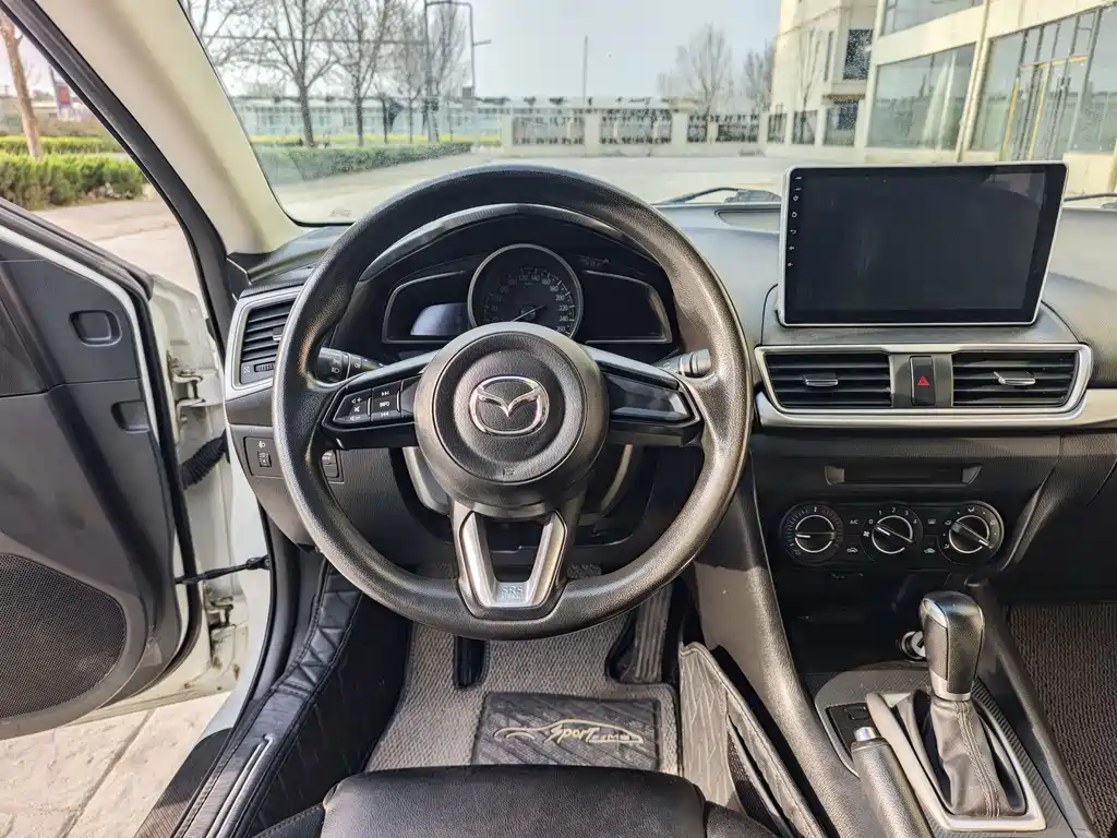 Mazda3 Angkesela 2017 Sedan 1.5L Automatic Comfort Type National V купить на сайте DeffCars