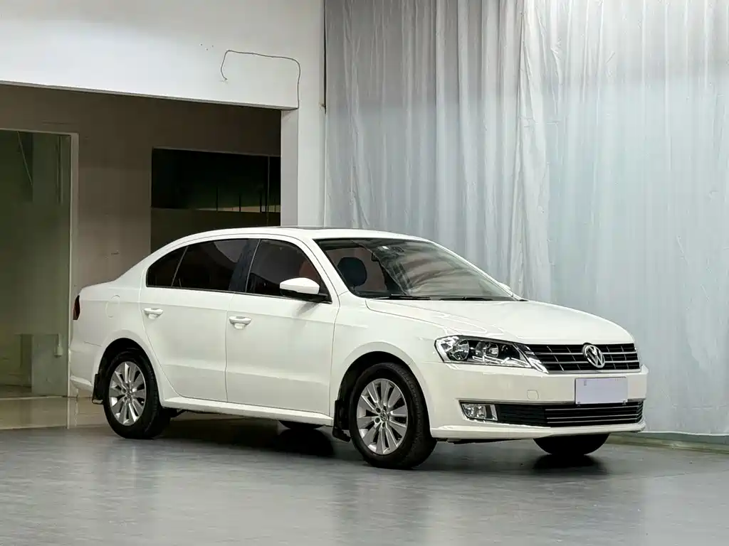 Lavida 2013 facelift 1.4TSI DSG comfort version купить на сайте DeffCars