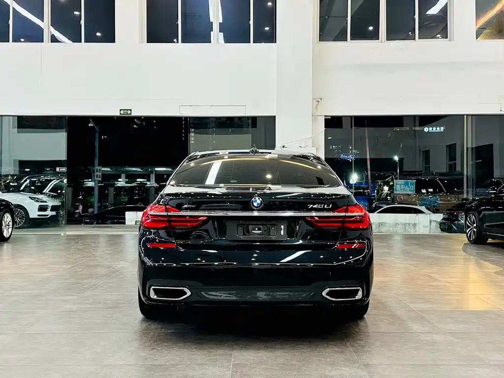 BMW 7 Series 2018 730Li Leading M Sports Package купить на сайте DeffCars