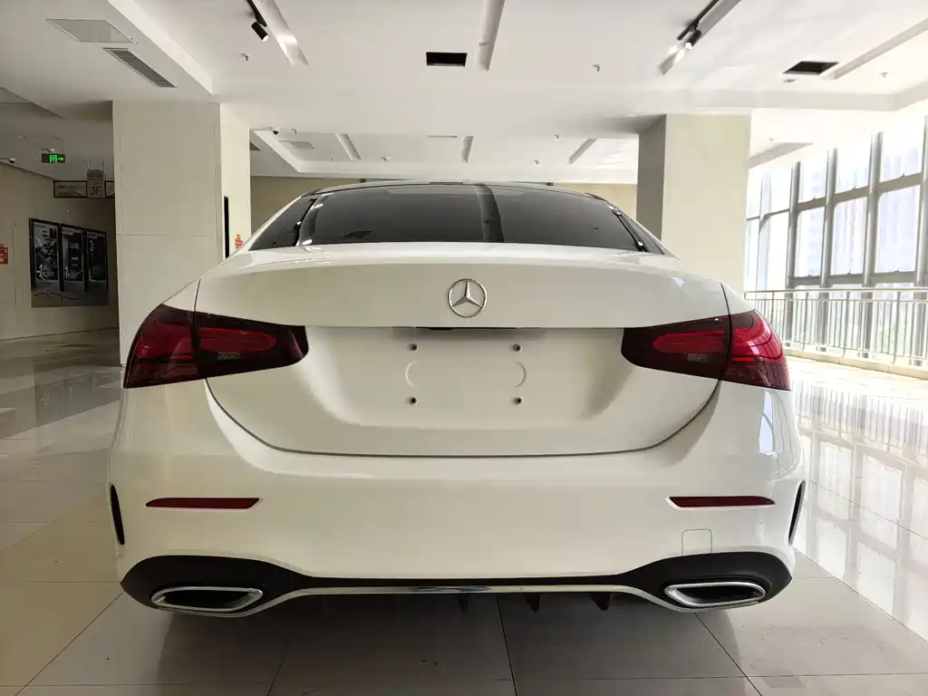 Mercedes-Benz A-Class 2023 A 180 L купить на сайте DeffCars