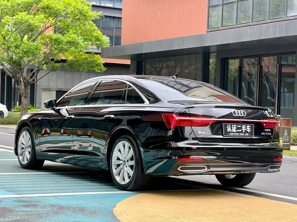Audi A6L 2021 40 TFSI luxury and elegant model купить на сайте DeffCars