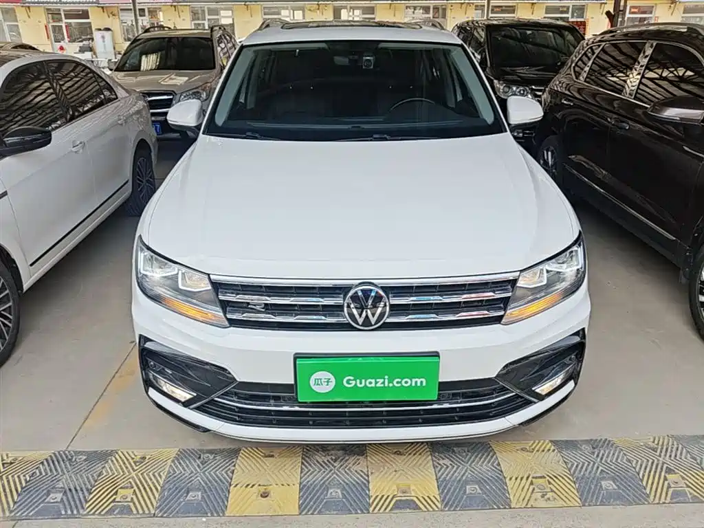 Tiguan L 2021 330TSI automatic two-wheel drive R-Line version купить на сайте DeffCars