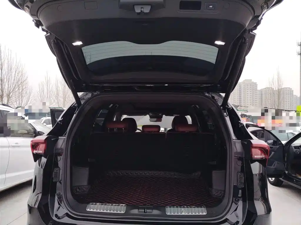 Jietu X70 PRO 2023 model 1.6T DCT Yuexiang MAX 5 seats купить на сайте DeffCars
