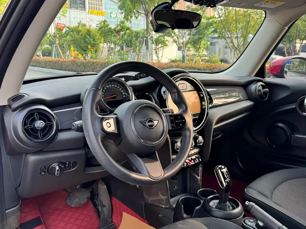 MINI 2022 1.5T ONE купить на сайте DeffCars